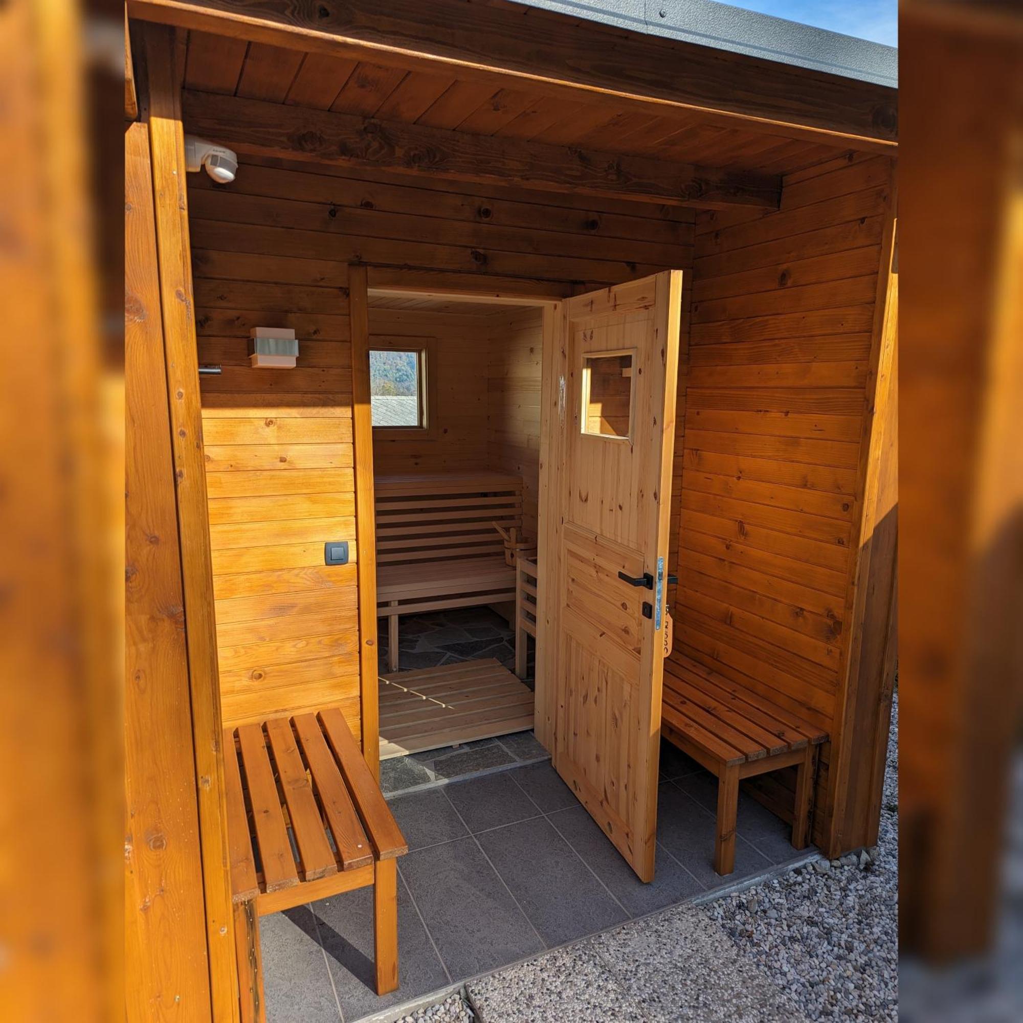 My Time Holiday House With Sauna ゴレンスカ地方 エクステリア 写真